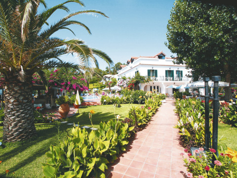 Tara Beach Hotel