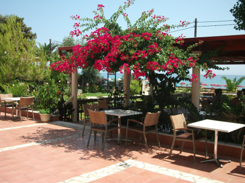 Tara Beach Hotel