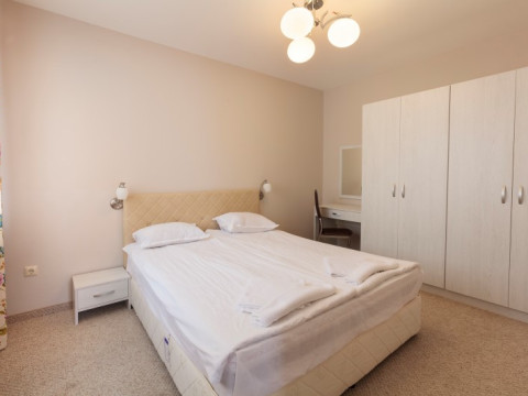 TARSIS HOTEL