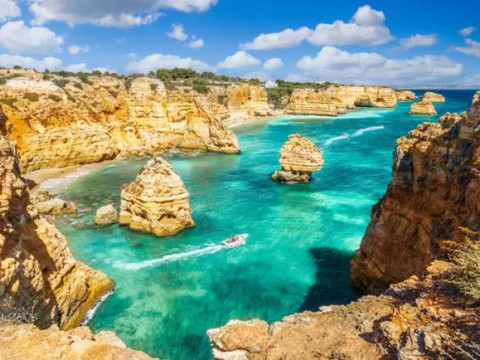 Temple Suites Guesthouse