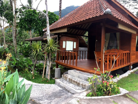 Tepi Sungai Guest House