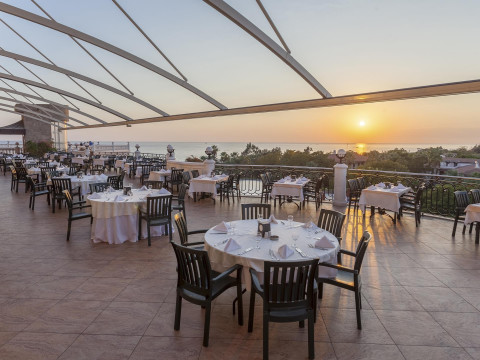 Starlight Resort Hotel