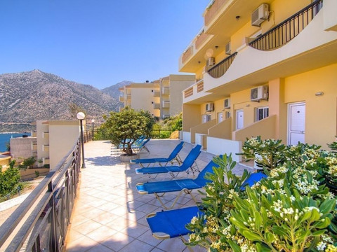 Athina Aparthotel