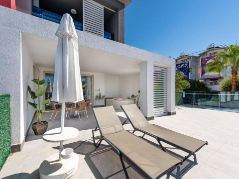 White City Beach Hotel