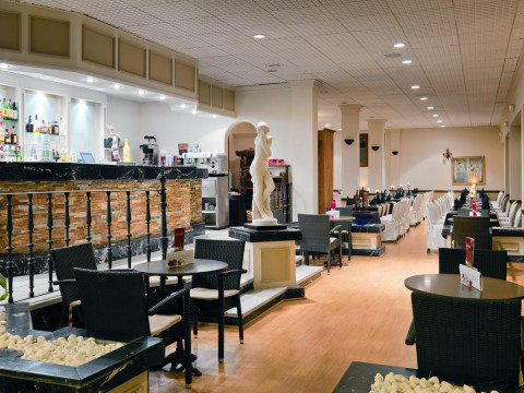 Terrace 8  By Mgzavrebi