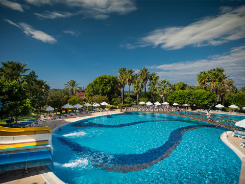 TERRACE BEACH RESORT