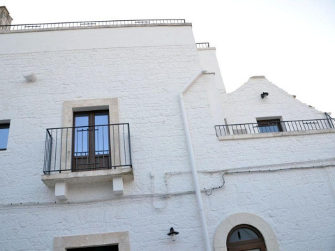 TERRAZZA SUI TRULLI (BARI PROVINCE, 56 KM FROM BARI CITY)