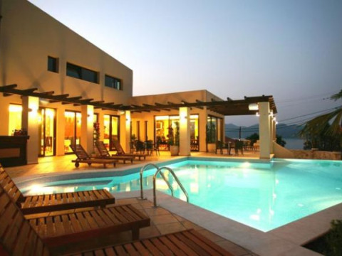 Tesoro Hotel