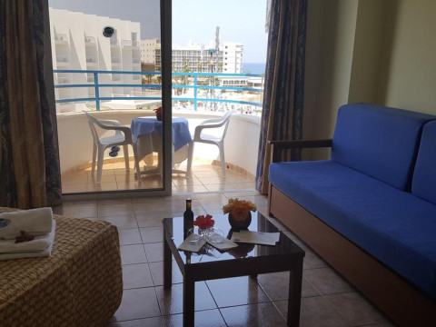 Tetyk Hotel Apartments