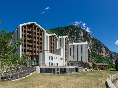 TH COURMAYEUR