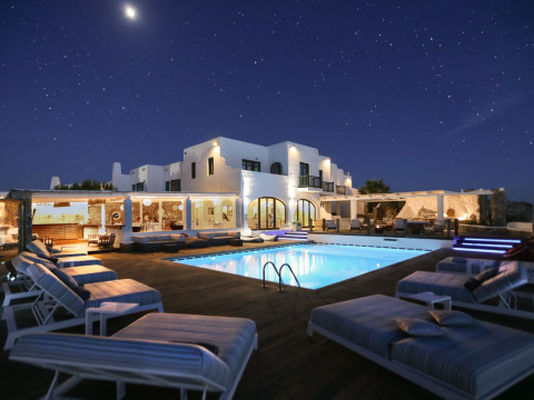 Tharroe of Mykonos Hotel