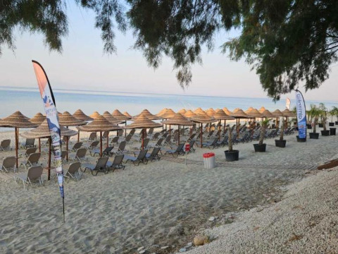 Grand Beach Hotel(DE STERS)