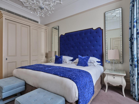 The Apartments by The Sloane Club