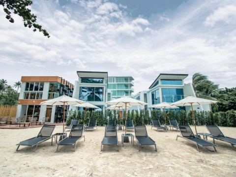 THE BEACHFRONT HOTEL PHUKET