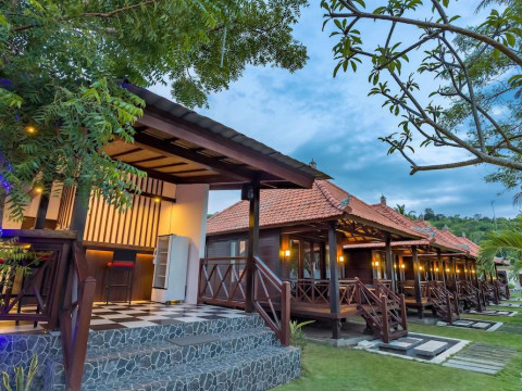 The Bridge Huts