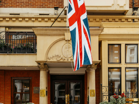 The Capital Hotel Apartments And Townhouse