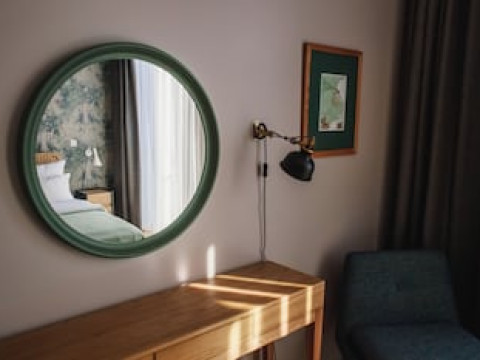 THE CIRCUS APARTMENTS