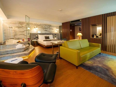 The Craton Hotel