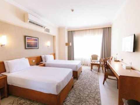 THE GRAND PLAZA HOTEL SMOUHA