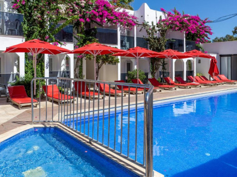 THE HELLO HOTEL