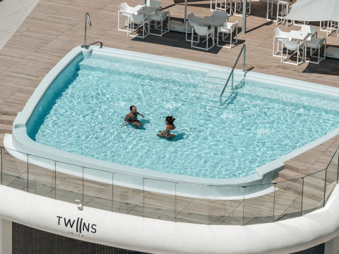The Ibiza Twiins