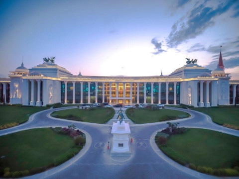 THE LAND OF LEGENDS KINGDOM HOTEL (BB)