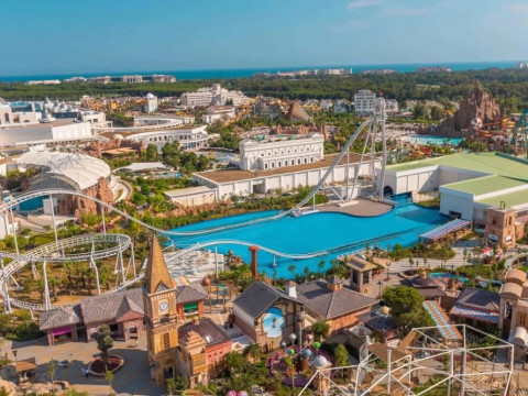 THE LAND OF LEGENDS KINGDOM HOTEL (BB)