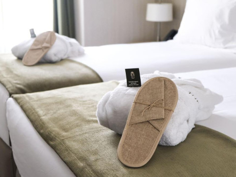 THE LEAF BOUTIQUE HOTEL