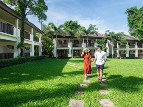 The Leaf on The Sands by Katathani Resort