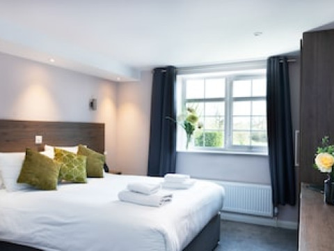 THE LIMES COUNTRY LODGE