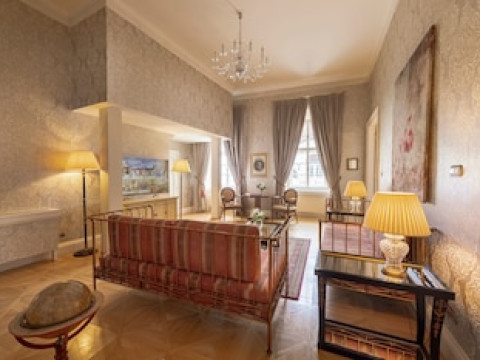 THE MOZART PRAGUE