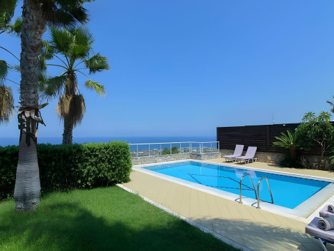 THE NOVERIAN SCENIC CRETE HILLTOP VILLA RESORT