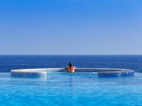 THE OBEROI SAHL HASHEESH