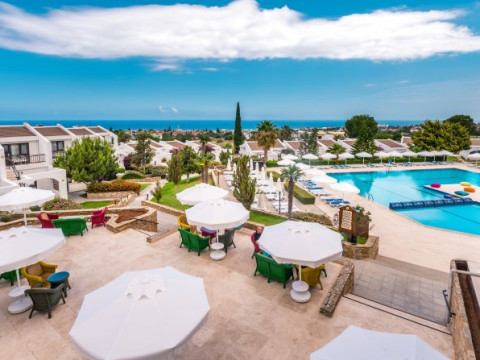 THE OLIVE TREE HOTEL