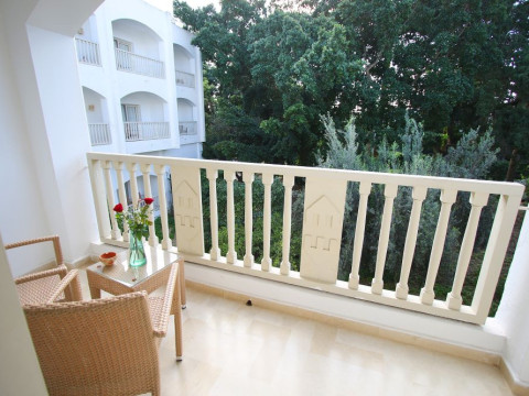 THE ORANGERS BEACH RESORT & BUNGALOWS