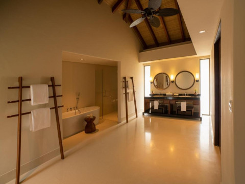 The Residence Maldives at Dhigurah Resort
