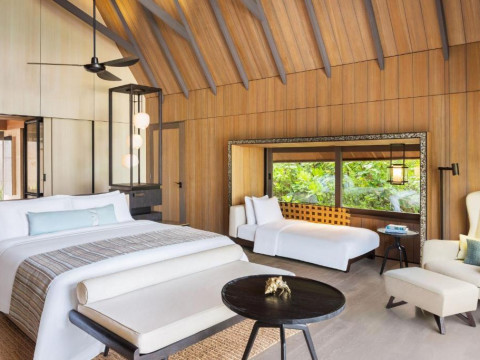 THE ST. REGIS MALDIVES VOMMULI RESORT