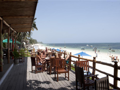 THE TRAVELLERS BEACH HOTEL