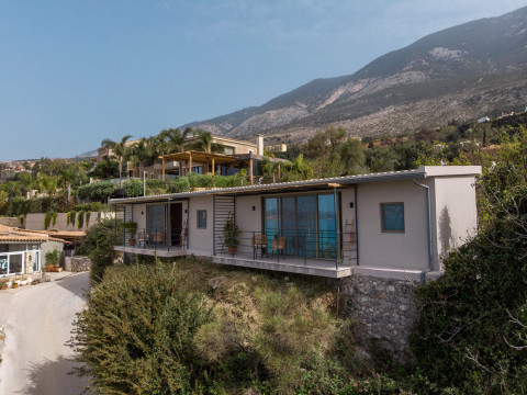 Thea Luxury Suites