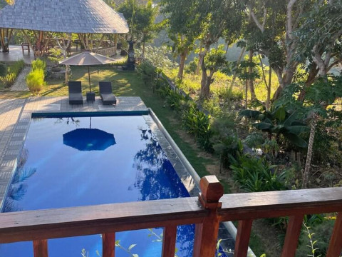 Tinggian Hill Retreat