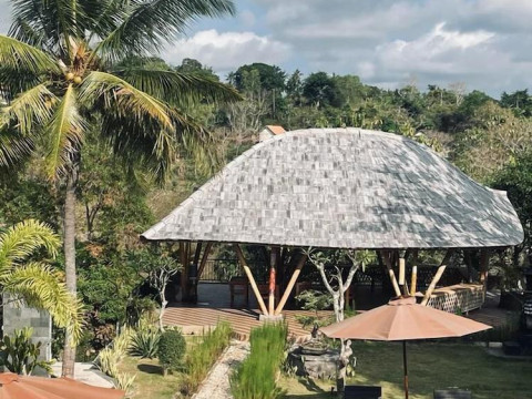 Tinggian Hill Retreat