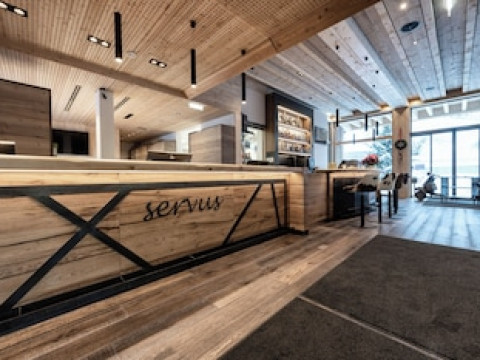 TIROL LODGE