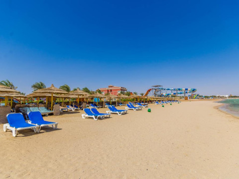 Titanic Beach