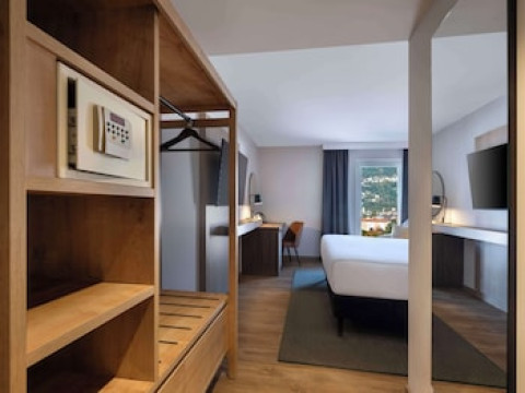 TIVOLI HOTEL INNSBRUCK