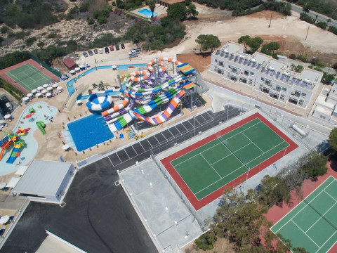Tofinis Hotel