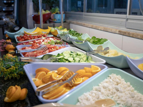 Tonoz Beach Hotel