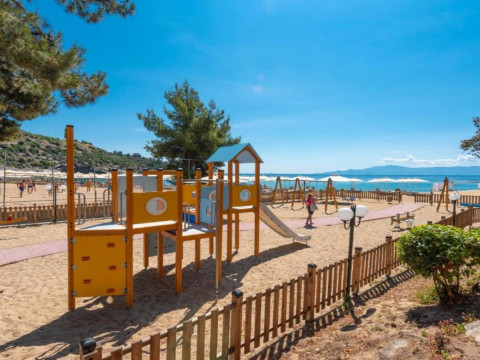 Tosca Beach Hotel