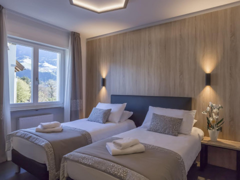 Tourist Hotel