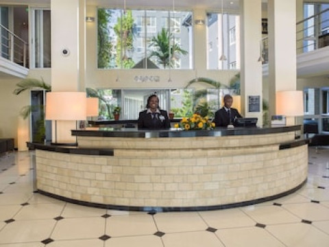 TOWN LODGE UPPER HILL