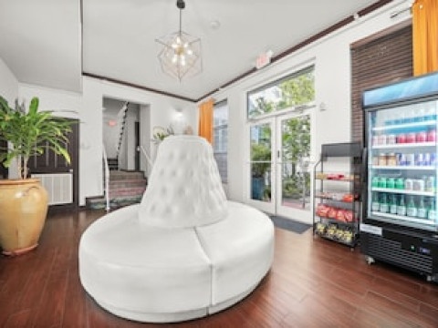 TRADEWINDS APARTMENT HOTEL MIAMI BEACH
